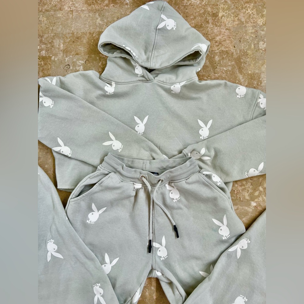 Playboy Missguided sage green jogger and cropped hoodie set
Size 0